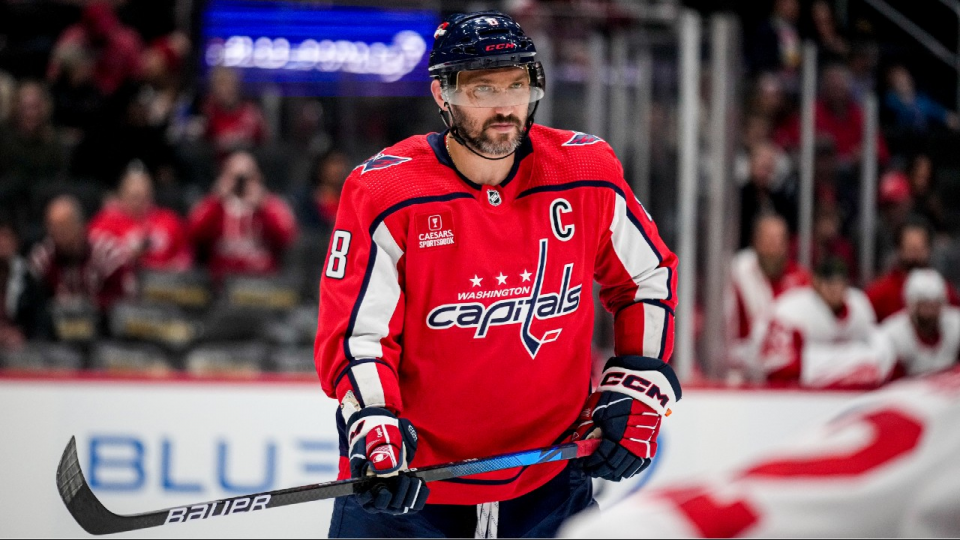 Alex Ovechkin gets 1500 NHL points.