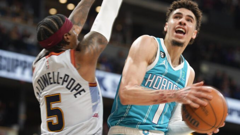 LaMelo Ball with another great performance against the Celtics