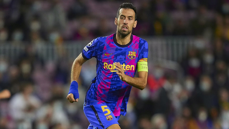 How do Barcelona replace the brilliant Sergio Busquets?