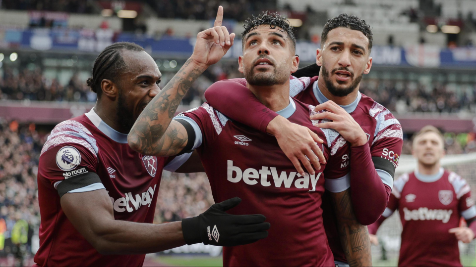 Emerson Palmieri, the first player to win the 3 current European trophies